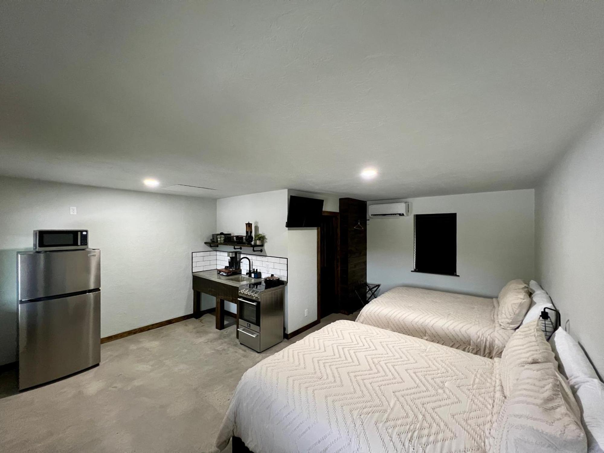 Мотель The Rocky Retreat Cookson Экстерьер фото